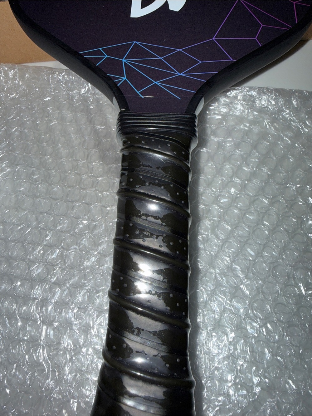 FITPROWIN Black Pickleball Paddle with Neon Yellow Balls - Picture 7 of 9